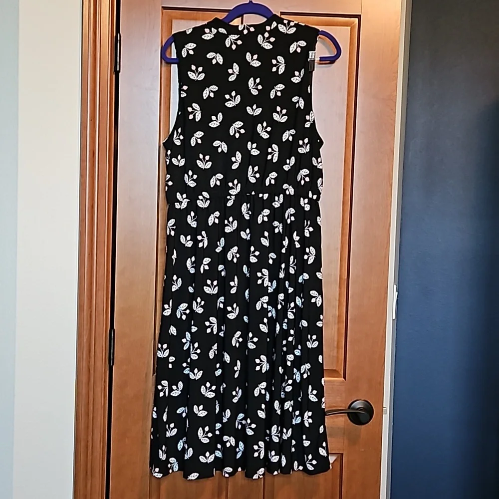 Anne Klein Midi Dress - Picture 4 of 6